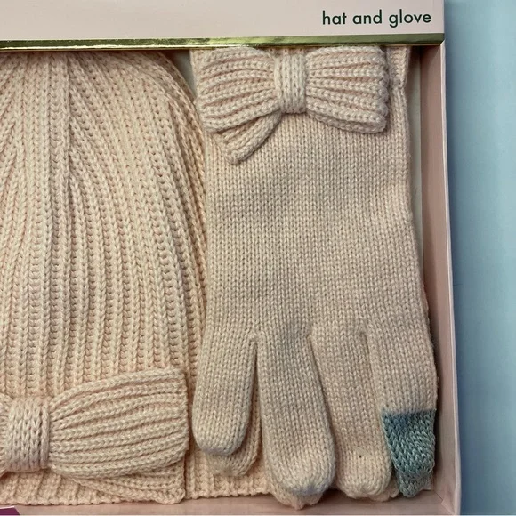 NWT Kate Spade Half Bow Beanie and Glove Set English Rose - Picture 4 of 5